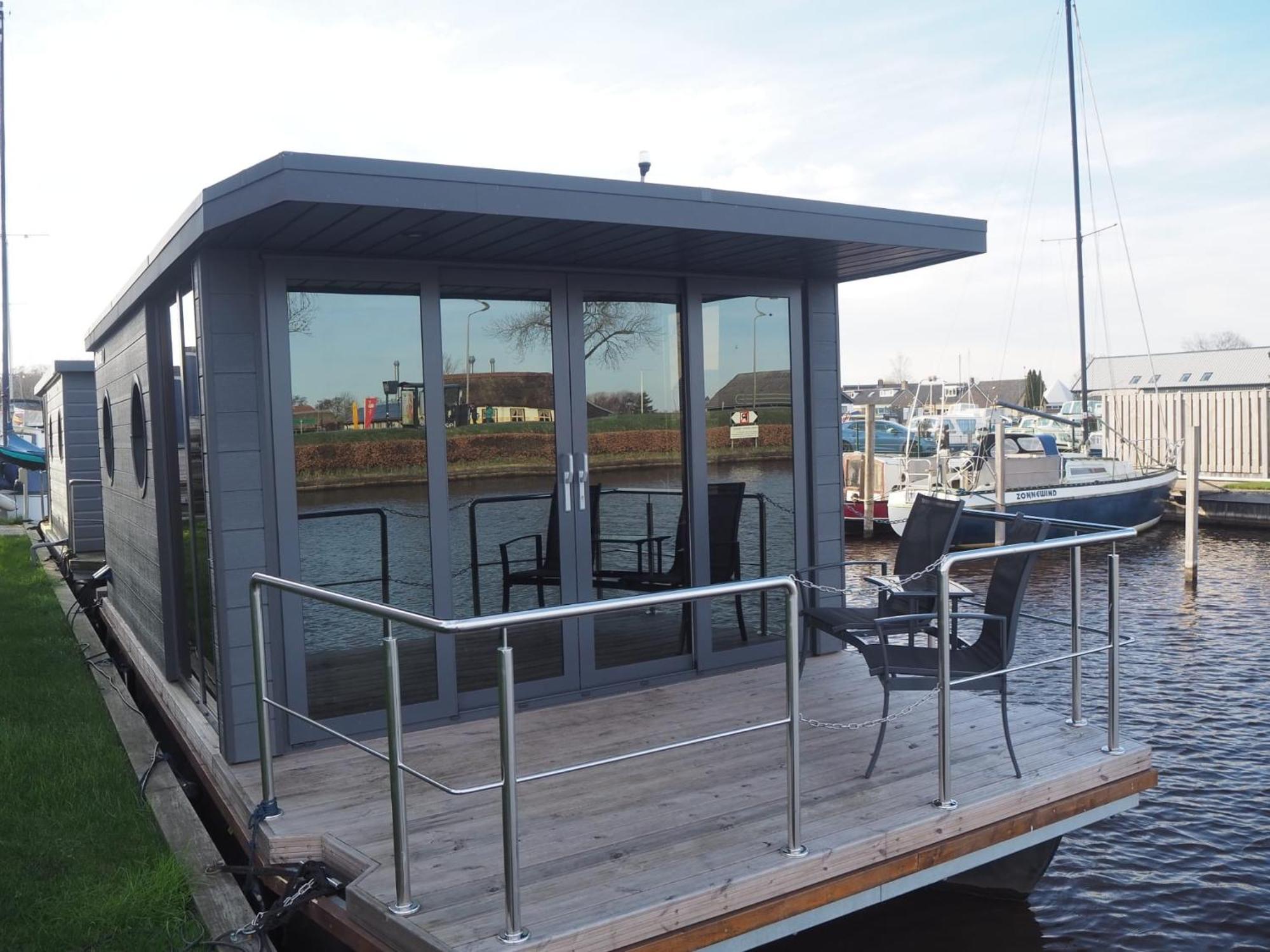 Bed-On-A-Boat Hotel Giethoorn Luaran gambar