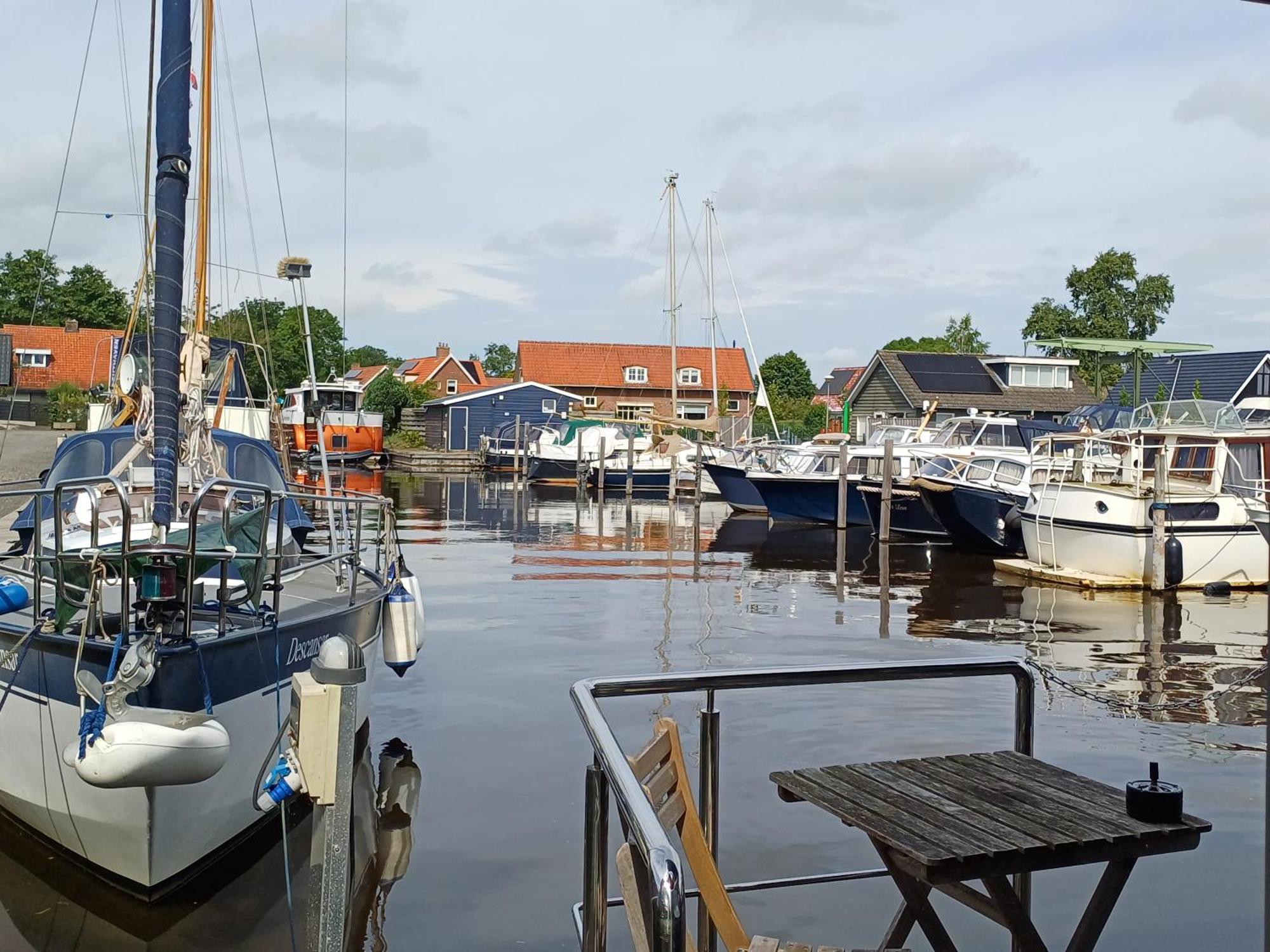 Bed-On-A-Boat Hotel Giethoorn Luaran gambar